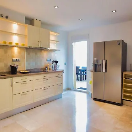 Rio Real Playa Beachfront, Apartment Marbella
